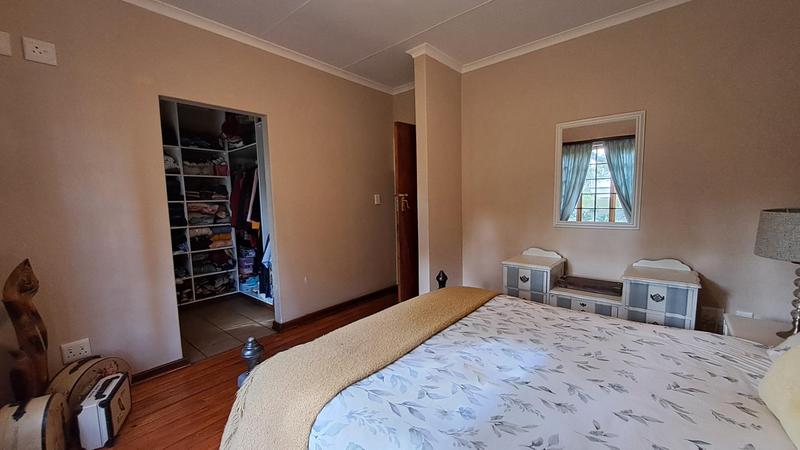 4 Bedroom Property for Sale in Albertinia Western Cape